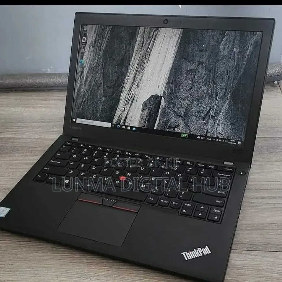 Laptop Lenovo ThinkPad X260 8GB Intel Core i5 SSD 6T
