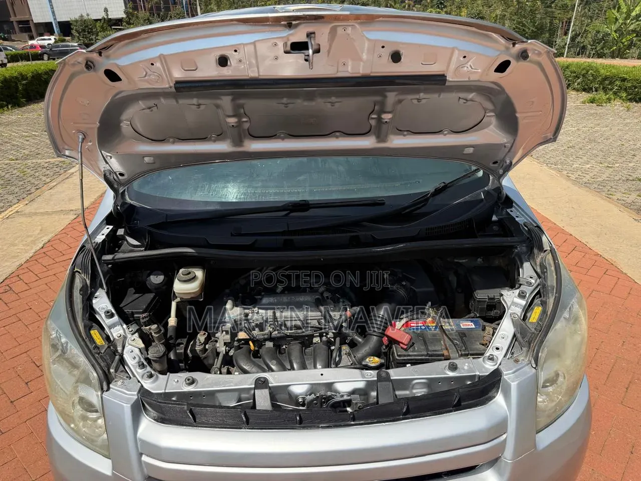 Toyota Noah 2009 Silver