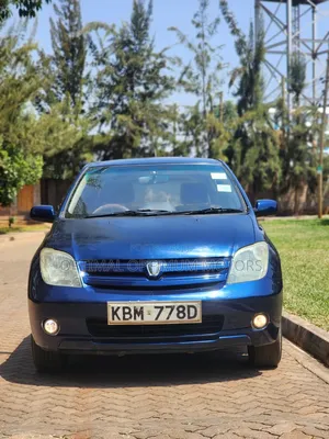 Toyota IST 2005 Blue