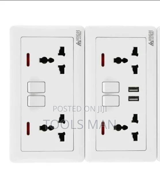 High Astra Universal Twin Socket With Usb Ports - White - thumbnail 2