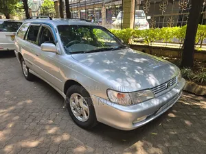 Toyota Corolla 1997 Silver