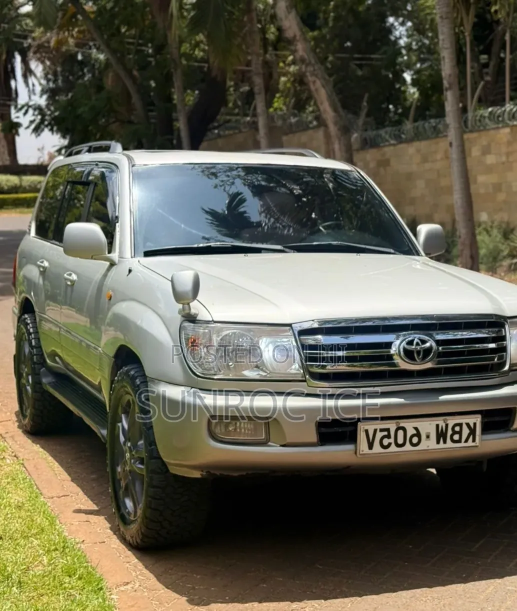 Toyota Land Cruiser 2007 Silver
