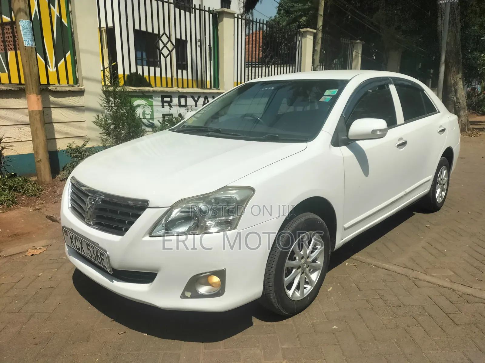Toyota Premio 2012 White