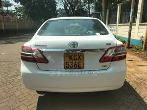 Toyota Premio 2012 White