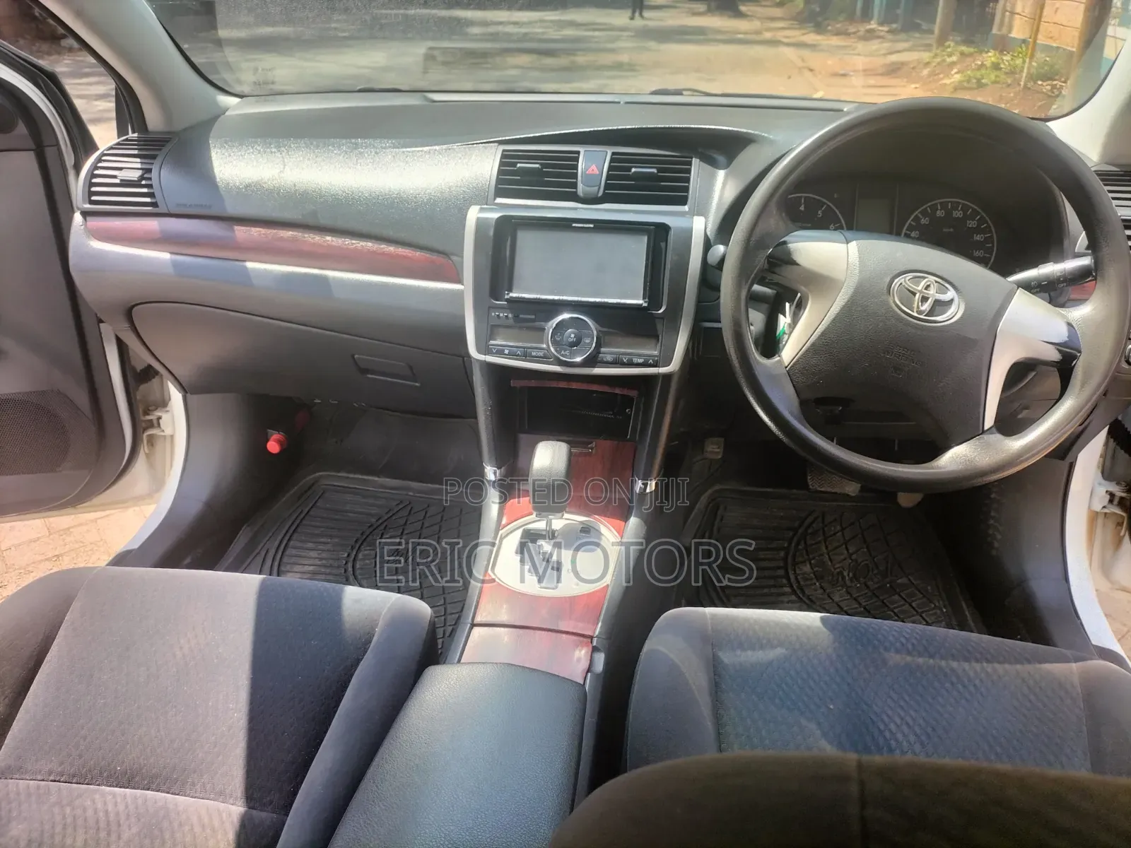 Toyota Premio 2012 White