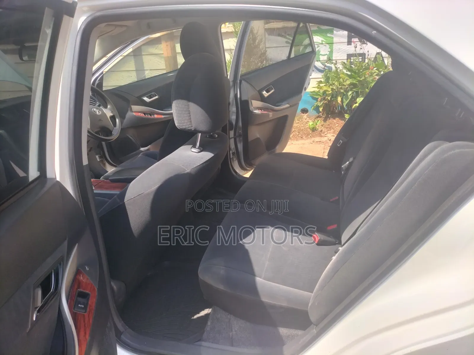 Toyota Premio 2012 White