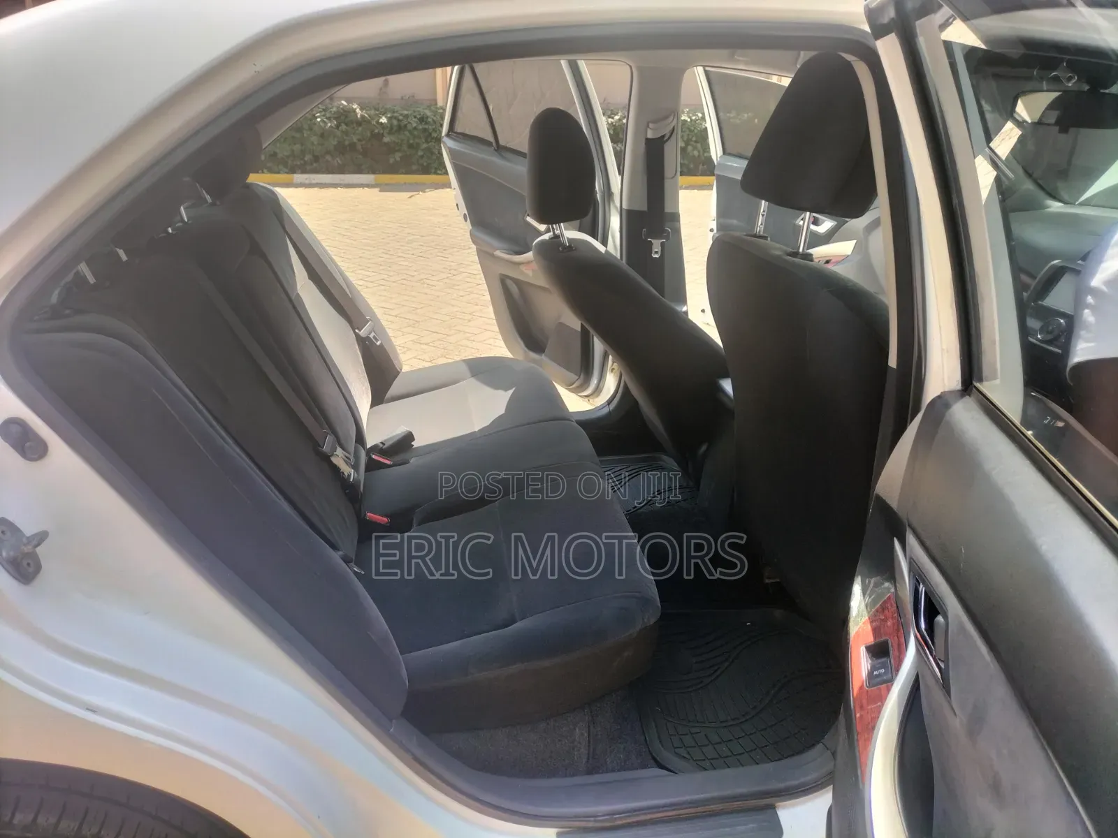 Toyota Premio 2012 White