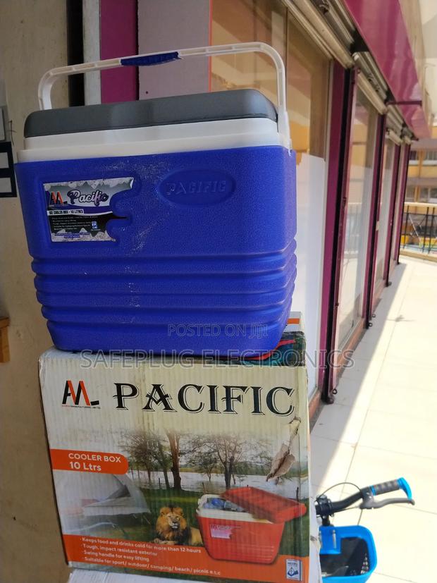 Pacific 10l Chiller and Ice Cooler Box