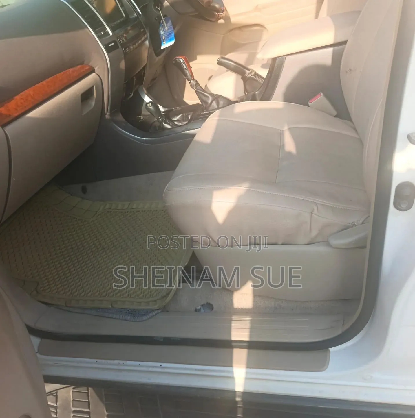 Toyota Land Cruiser Prado 2006 White