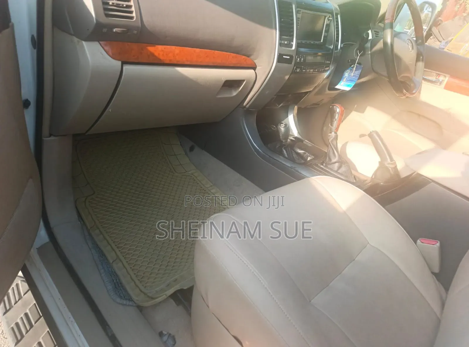 Toyota Land Cruiser Prado 2006 White