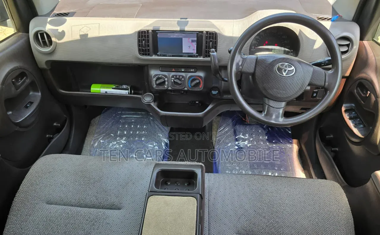 Toyota Passo 2014 Purple