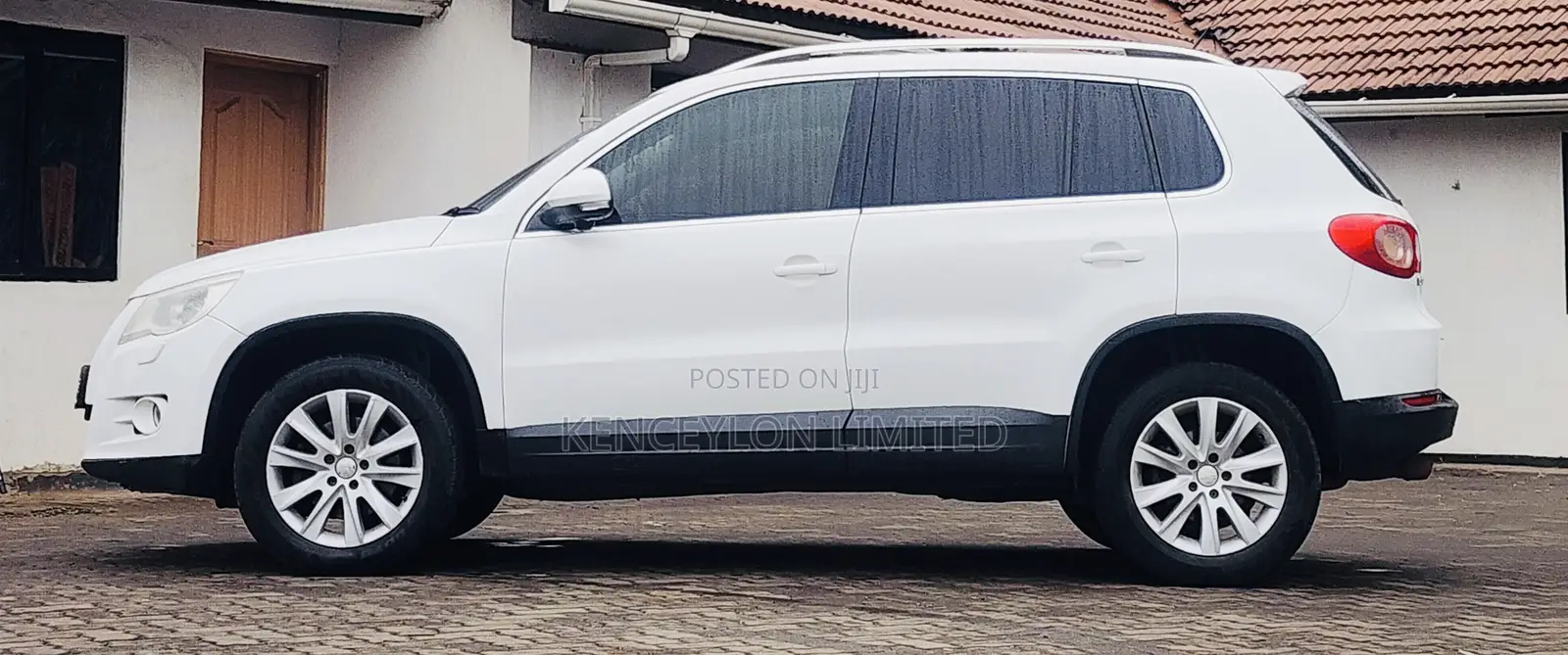 Volkswagen Tiguan S 4Motion 2010 White