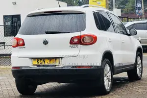 Volkswagen Tiguan S 4Motion 2010 White