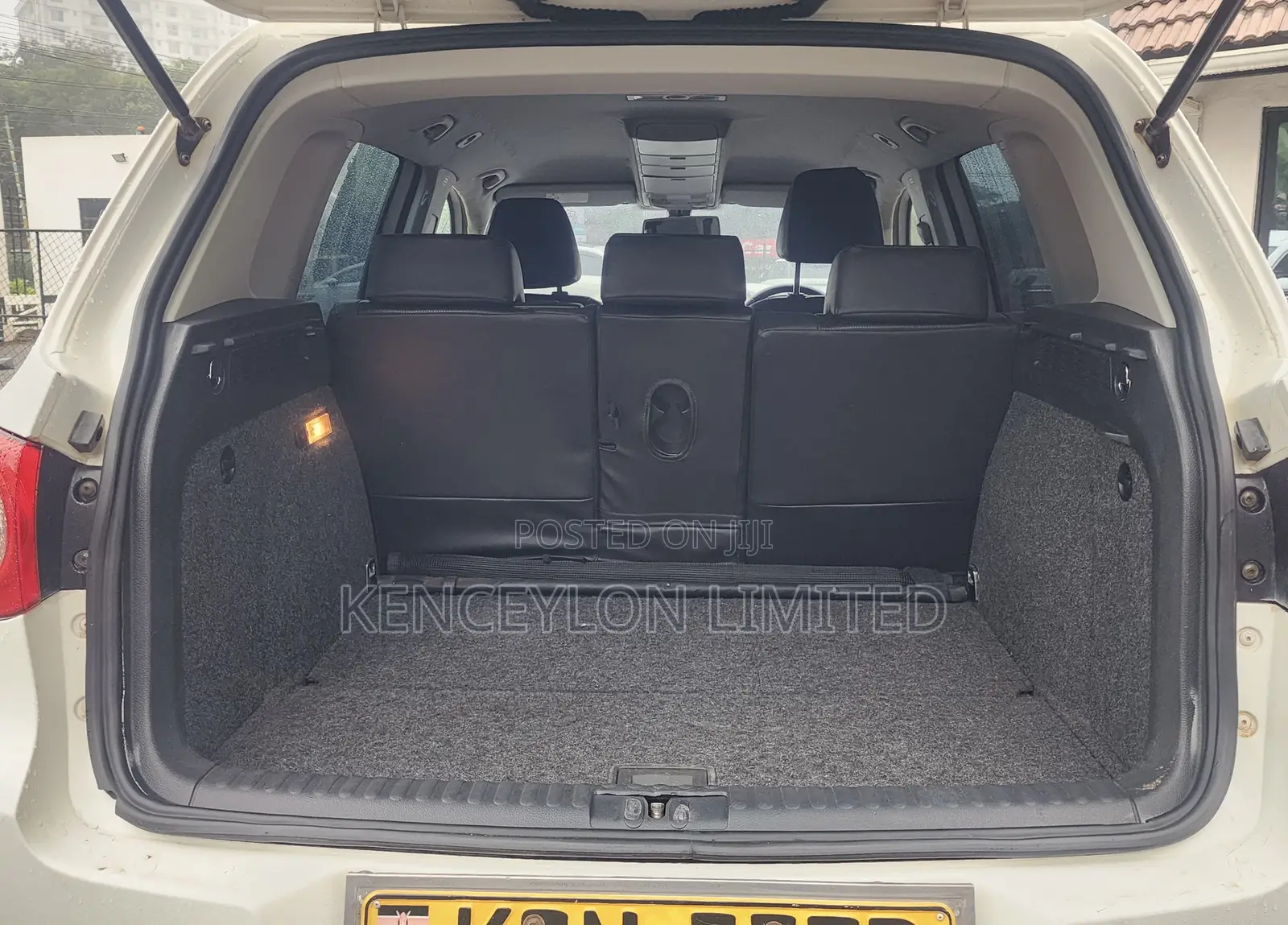 Volkswagen Tiguan S 4Motion 2010 White