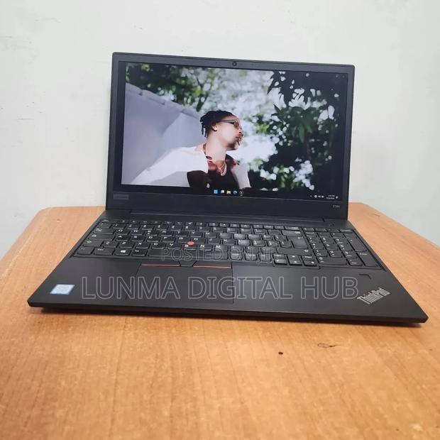 Laptop Lenovo ThinkPad X250 8GB Intel Core i7 SSD 5T - main view
