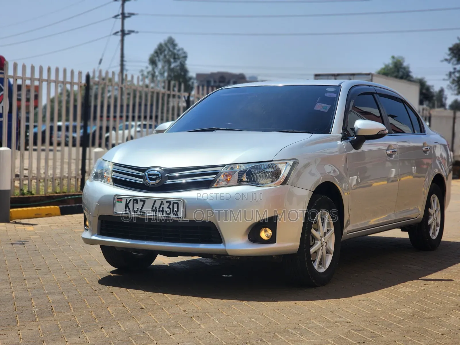 Toyota Axio 2013 Silver