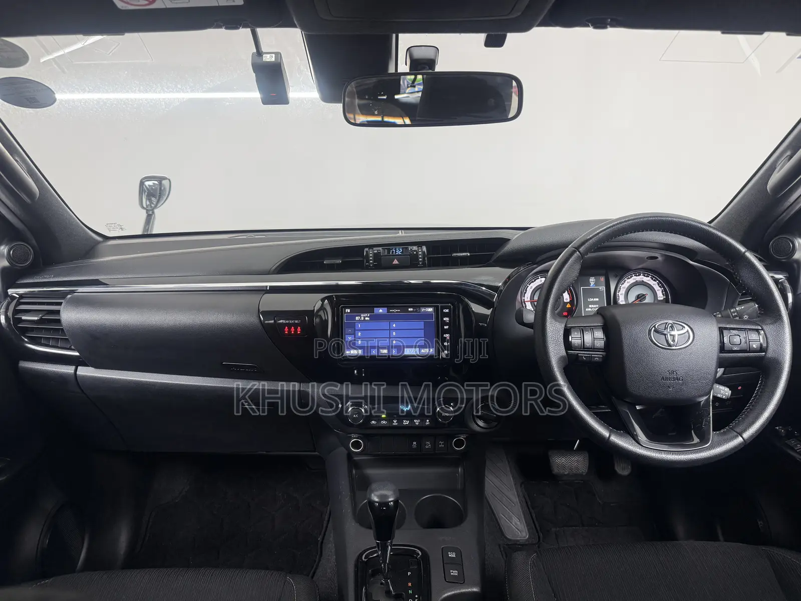 Toyota Hilux 2019 Black