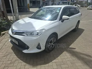 Toyota Corolla Fielder 2018 White