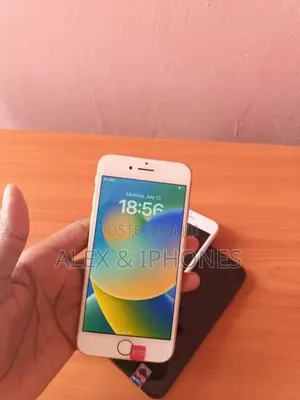 Apple iPhone 8 Plus 64 GB Black