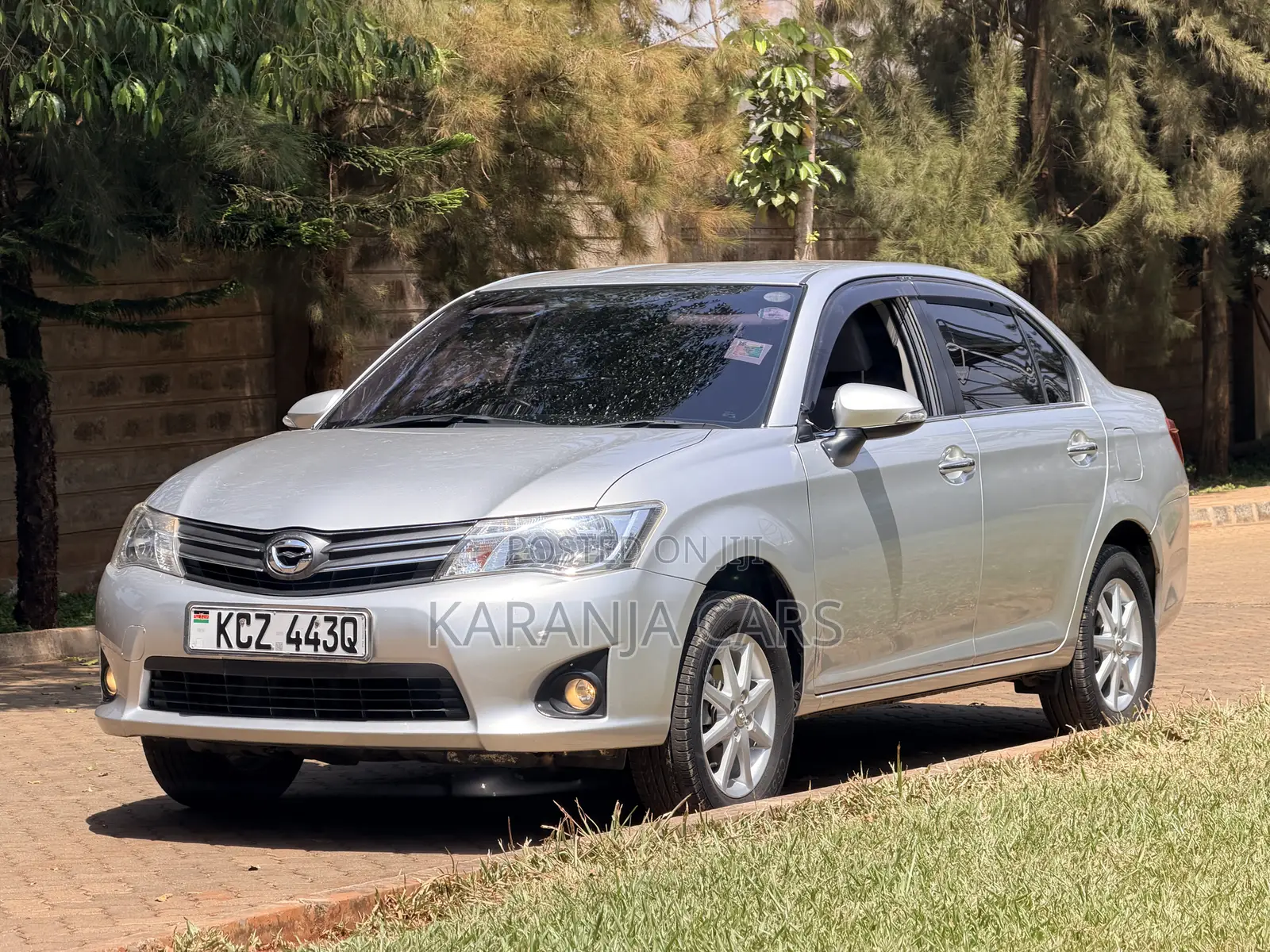 Toyota Axio 1.5 G 2WD 2013 Silver