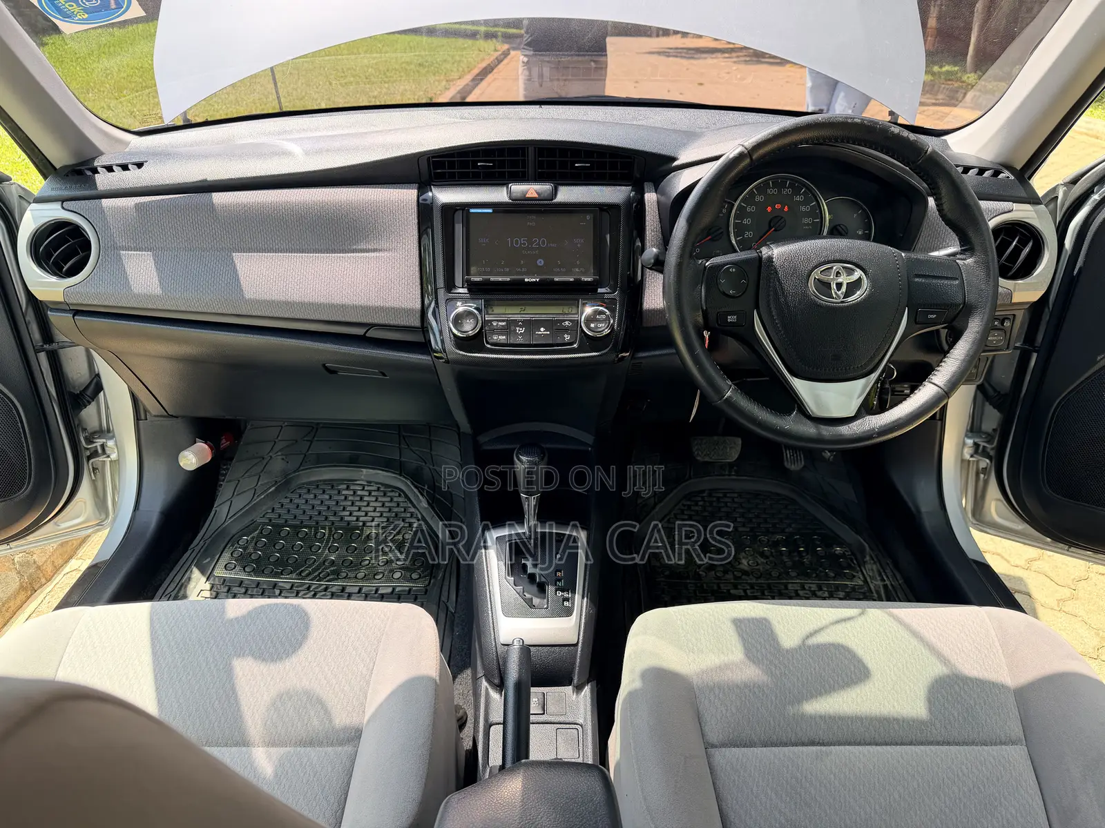 Toyota Axio 1.5 G 2WD 2013 Silver