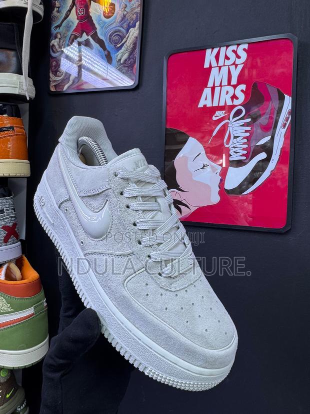 Airforce 1 Velvet Sneakers - thumbnail 5