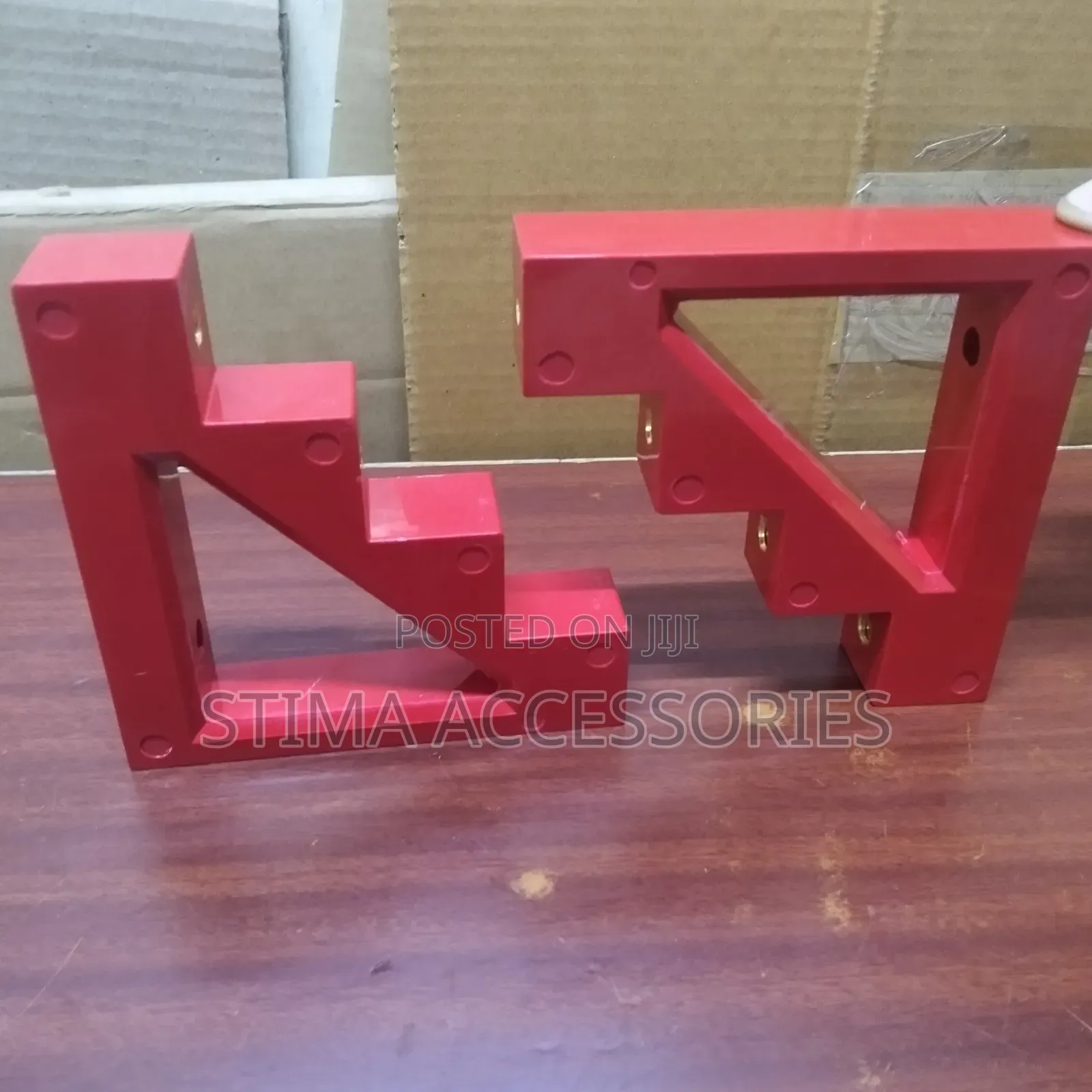 Stepped Busbar Support Insulator (4-30)