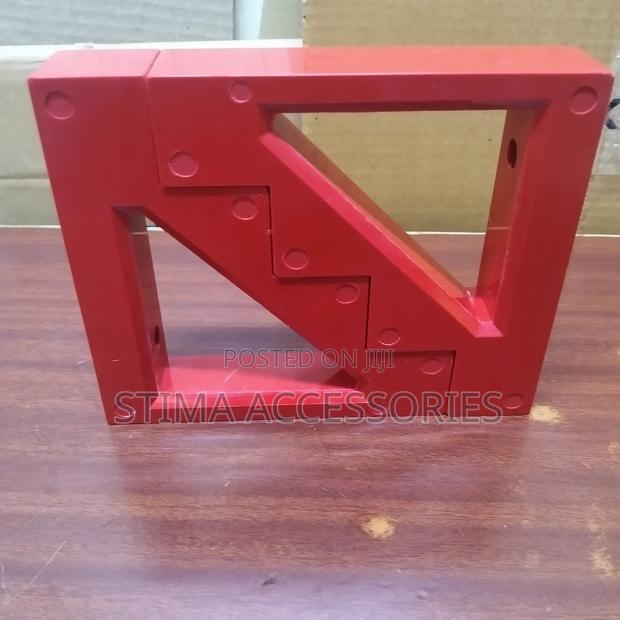 Stepped Busbar Support Insulator (4-30) - thumbnail 3