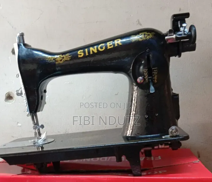 Brand New Original Singer Sewing Machine/Perfect Sewing Machine