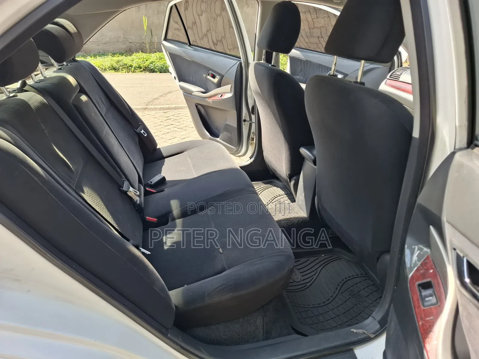 Toyota Premio 2012 White