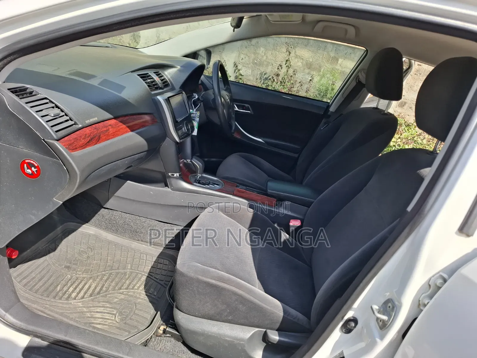 Toyota Premio 2012 White