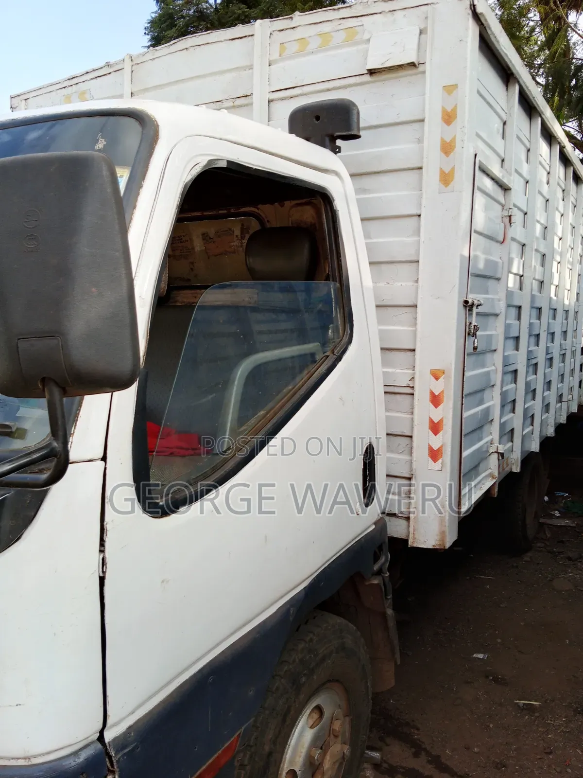 Mitsubishi Canter 4d32