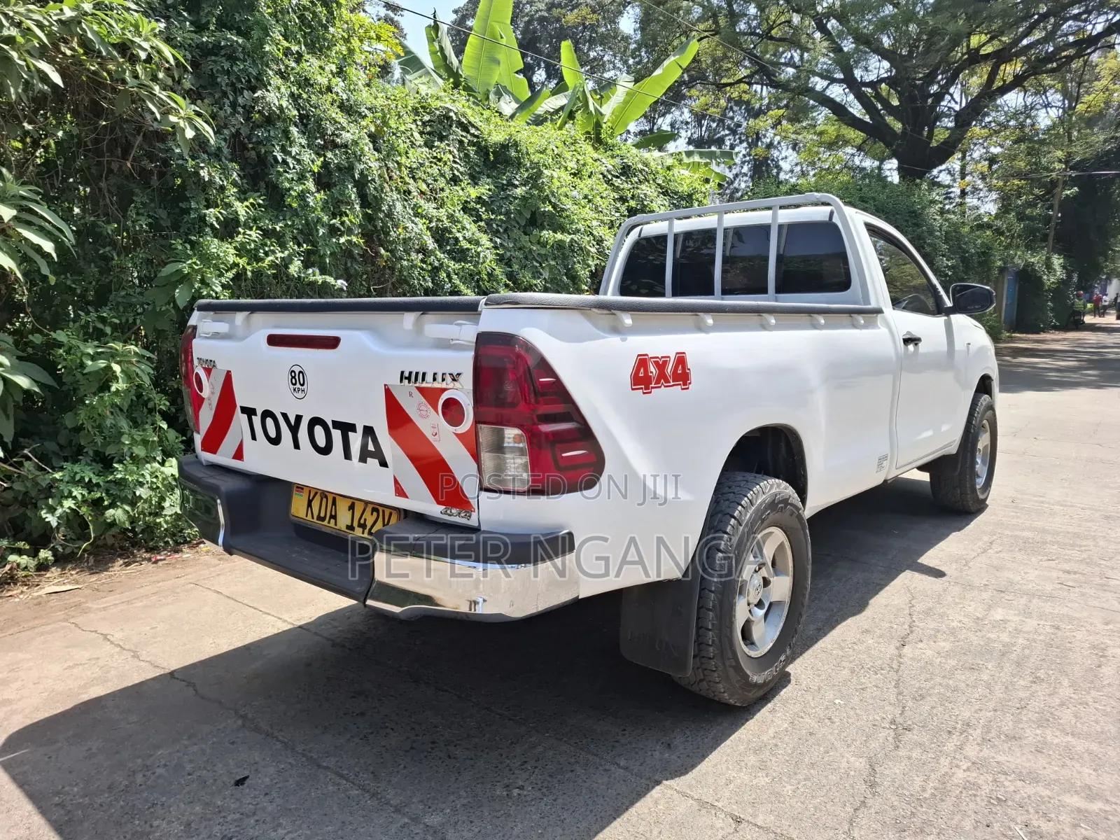 Toyota Hilux 2019 White