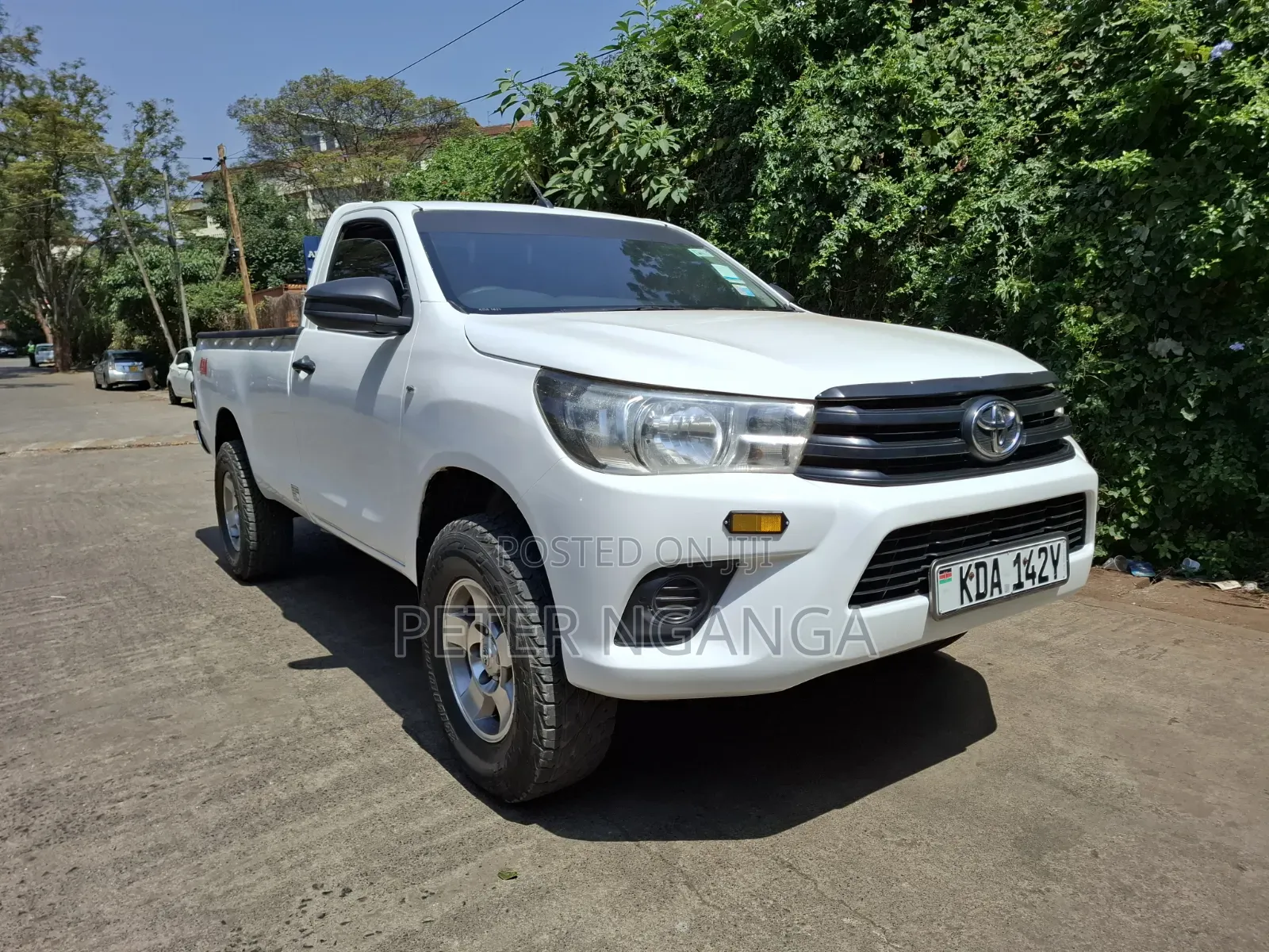 Toyota Hilux 2019 White