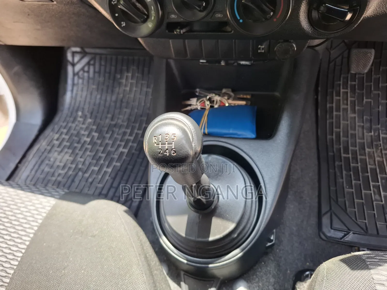Toyota Hilux 2019 White