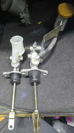 Subaru Upper Clutch Master Cylinder