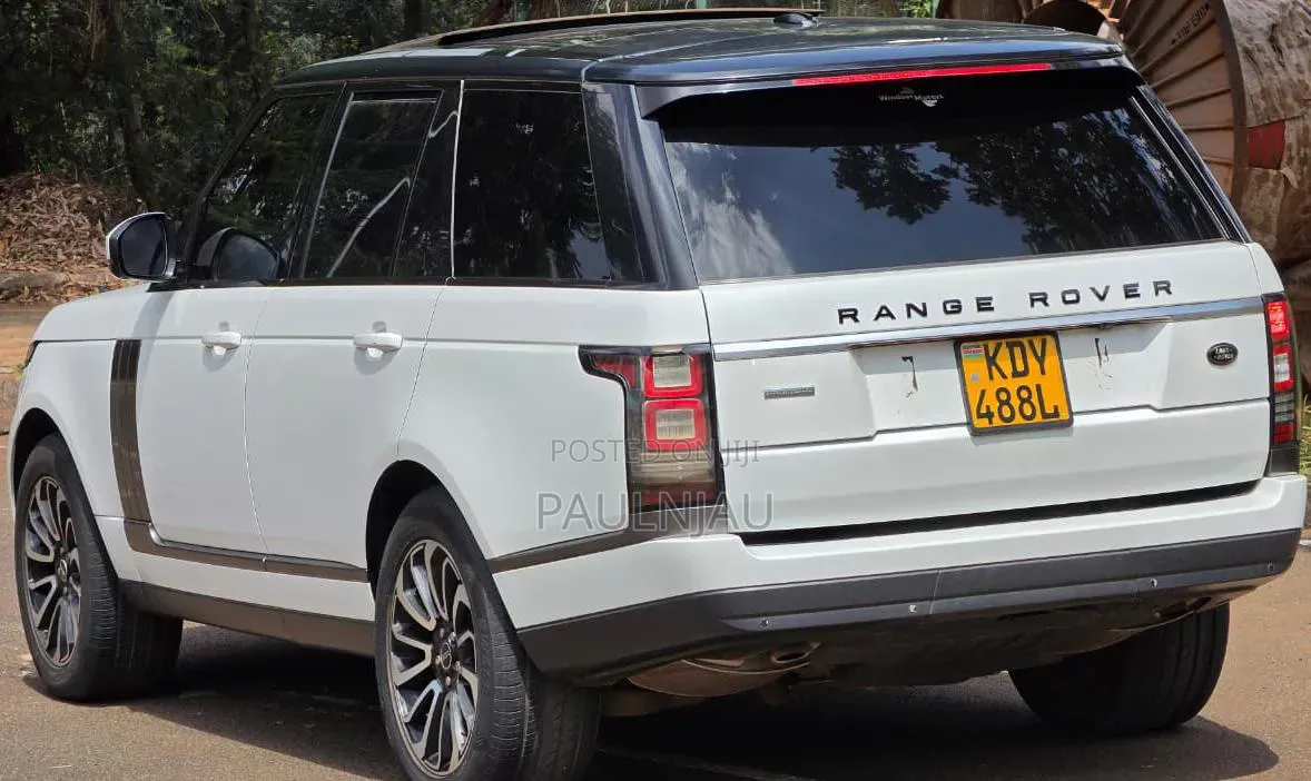 Land Rover Discovery 2013 White