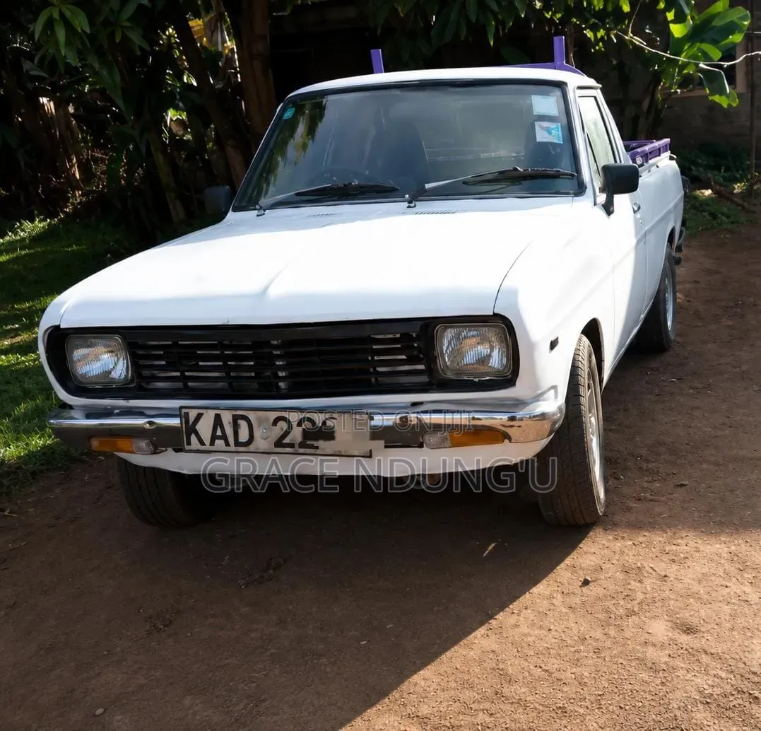 Datsun 1200 1973 White