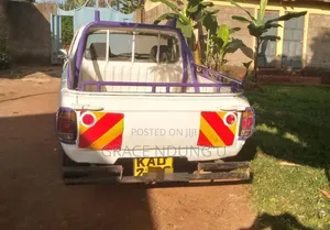 Datsun 1200 1973 White