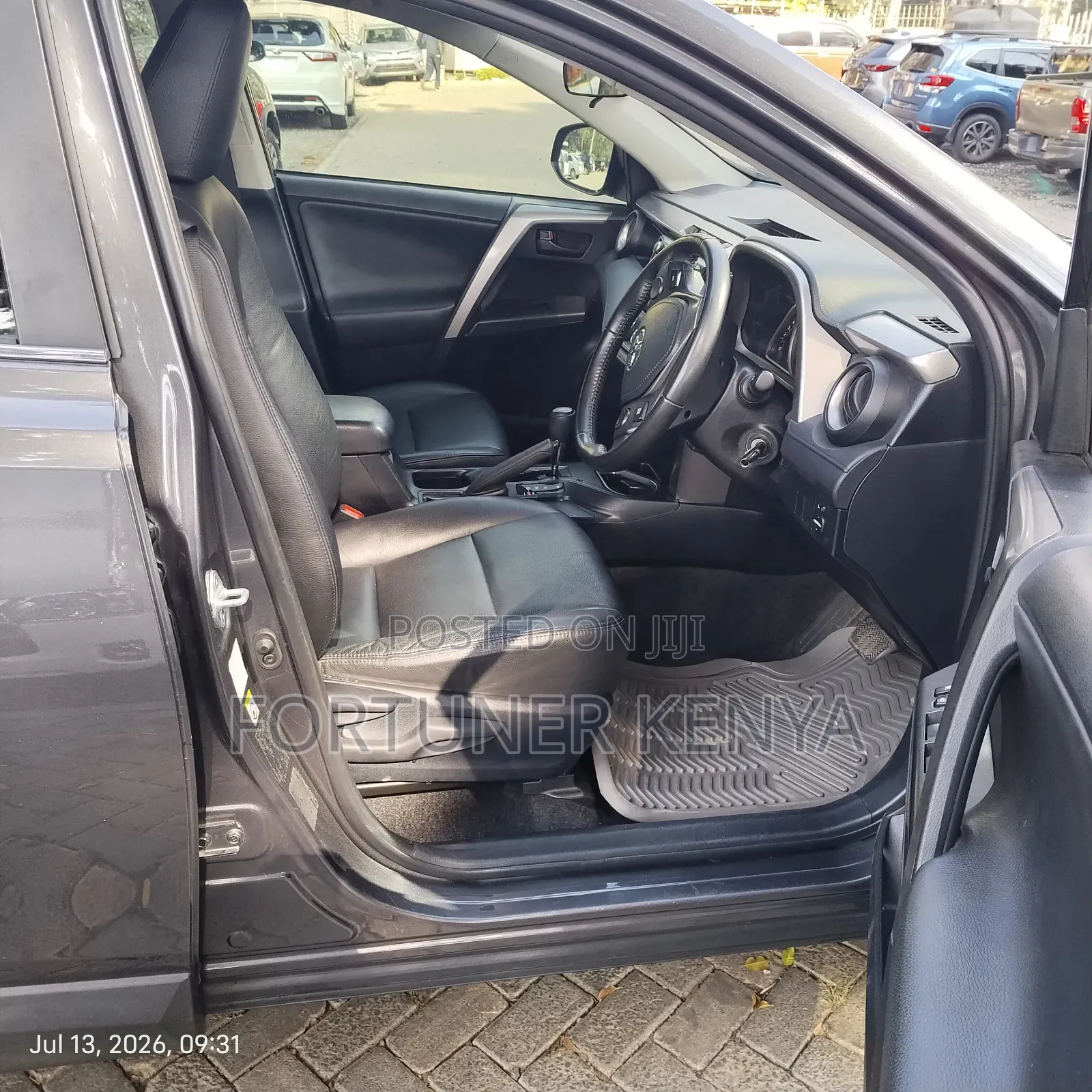 Toyota RAV4 2019 Gray