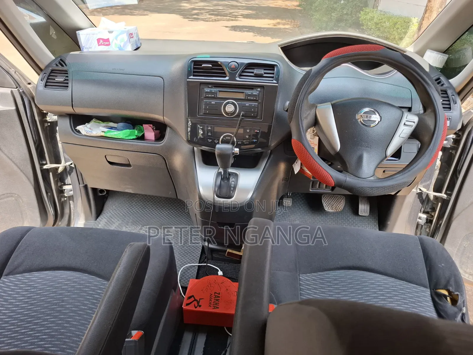 Nissan Serena 2011 Blue