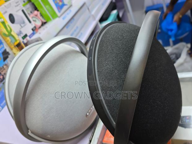 Harman Kardon Onyx Studio 8 Wireless Bluetooth Speaker - thumbnail 3