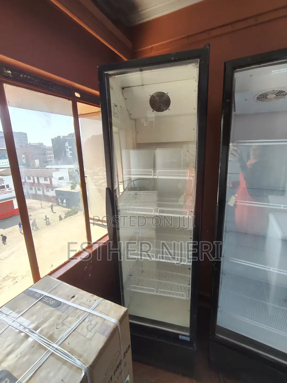 Display Counter Fridge 600litres Available