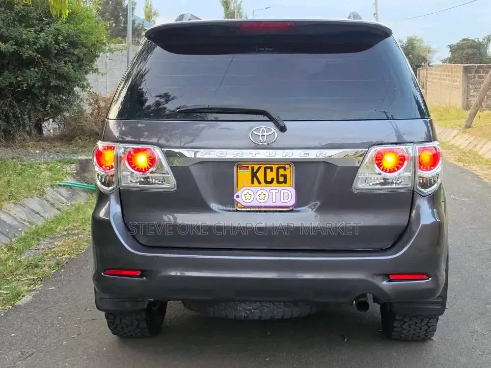 Toyota Fortuner 2015 Gray