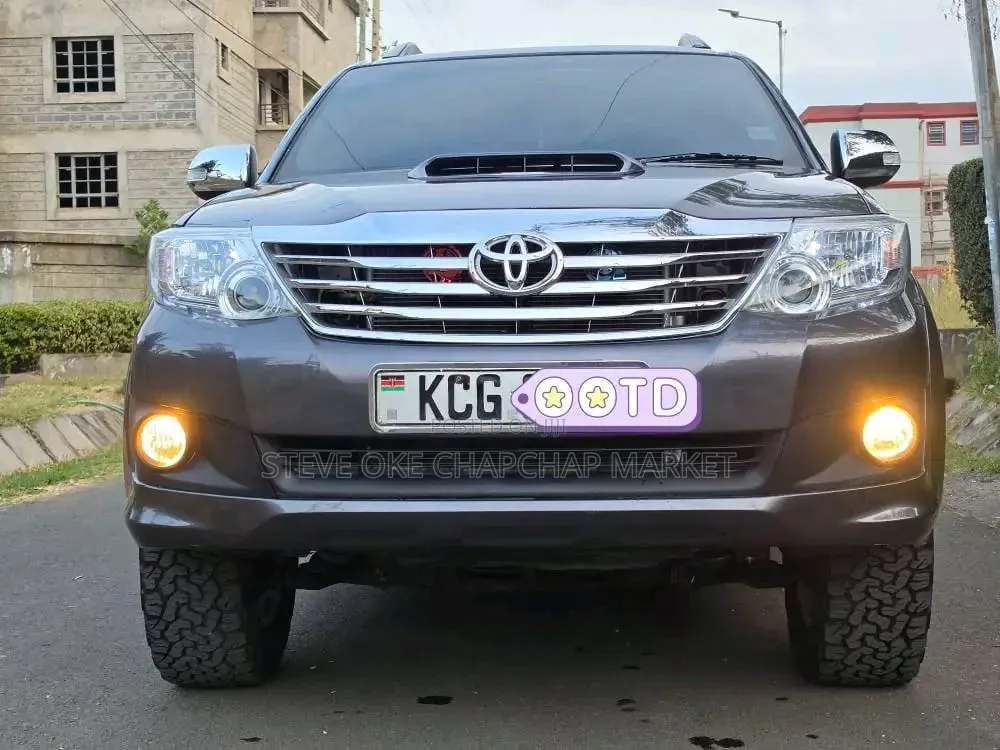 Toyota Fortuner 2015 Gray