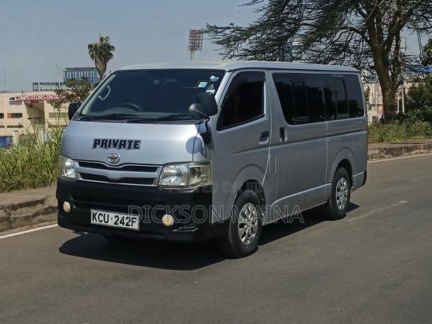 Toyota HiAce 2012 Silver