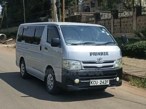 Toyota HiAce 2012 Silver