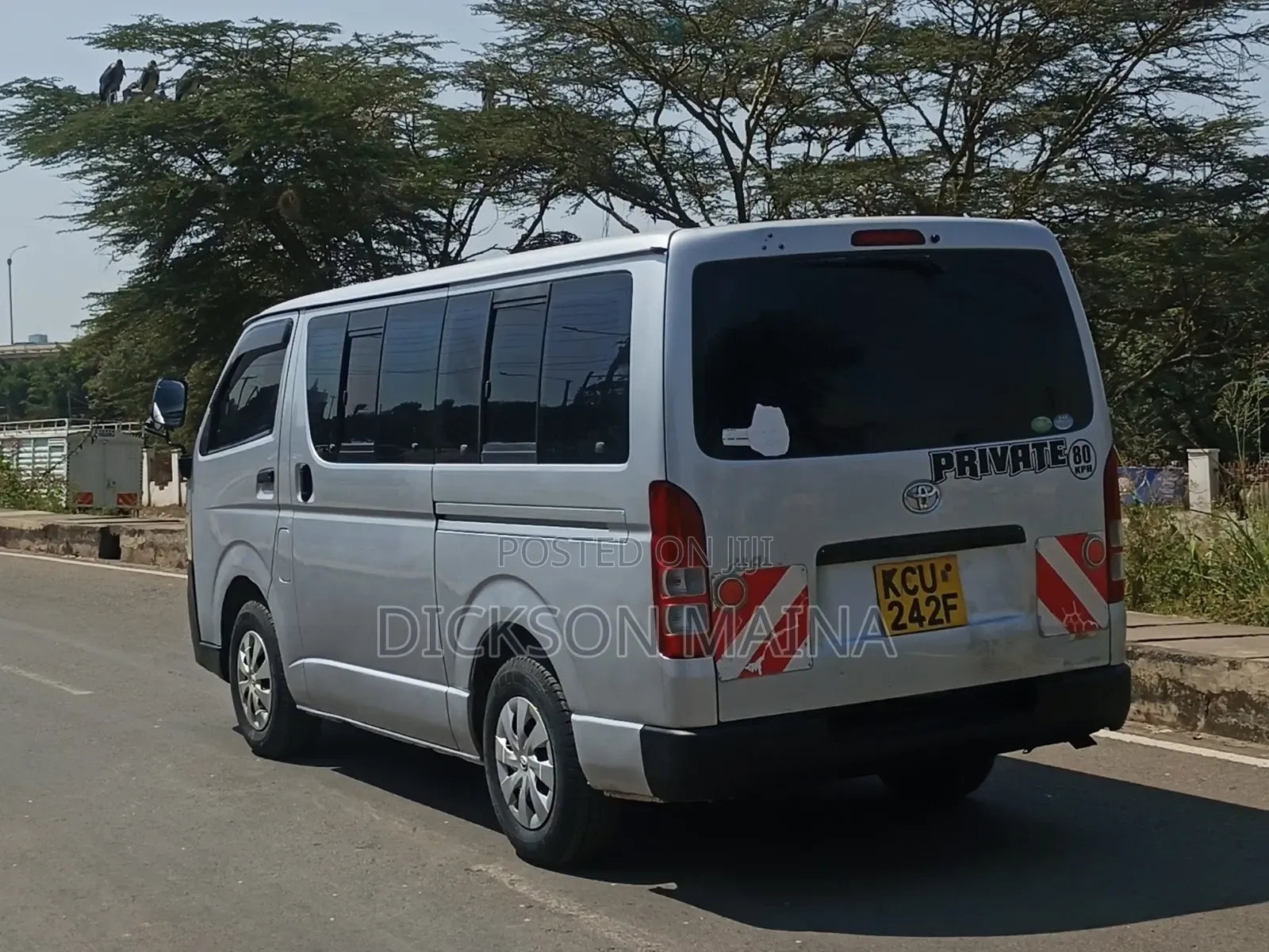 Toyota HiAce 2012 Silver