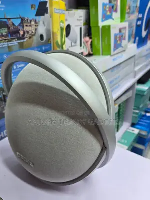Harman Kardon Onyx Studio Speaker With Aluminum Handle