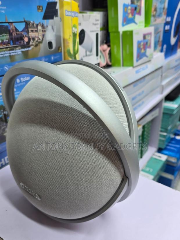Harman Kardon Onyx Studio Speaker With Aluminum Handle - main view